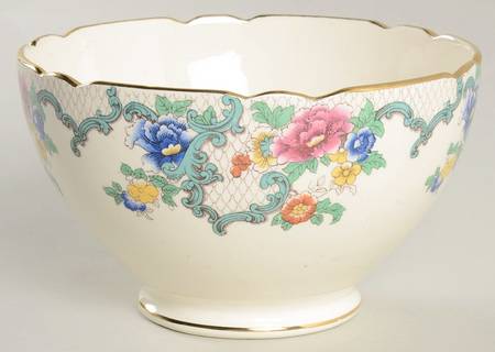 Victoria (Scalloped, Gold Trim) Cranberry Bowl