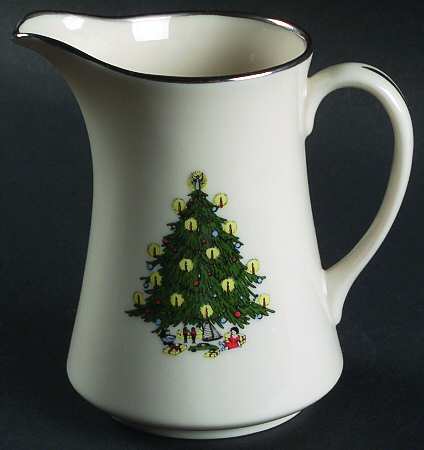 Christmas (Platinum Trim) Creamer