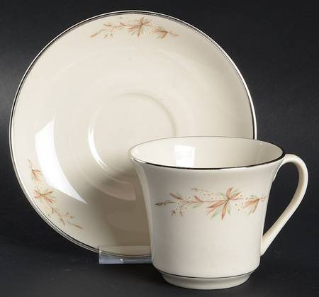 Cloverly Flat Cup & Saucer Set