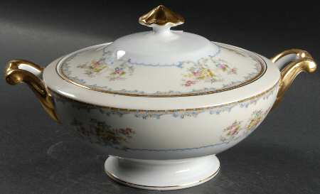 Adams Round Covered Vegetable