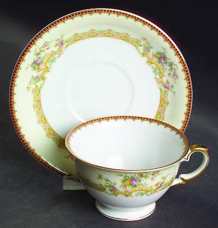 Footed Cup & Saucer Set