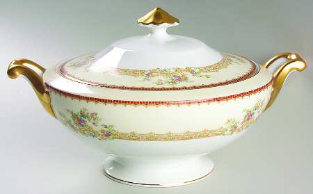 Adrian Round Covered Vegetable