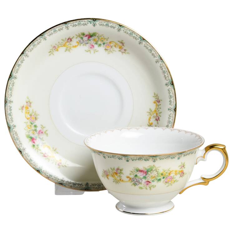 Dallas Footed Cup & Saucer Set