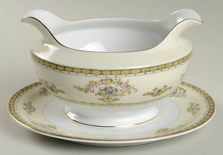 Fresuno Fresno Gravy Boat with Attached Underplate