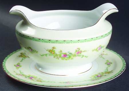 Hudson Gravy Boat with Attached Underplate