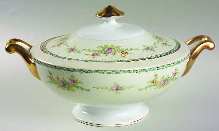 Hudson Round Covered Vegetable