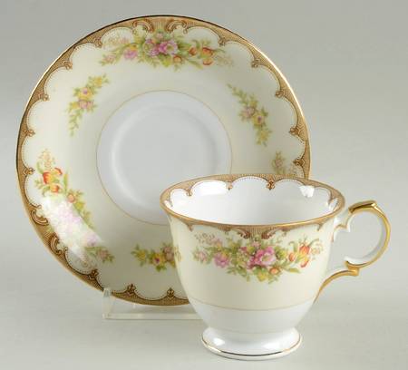 Lincoln Footed Demitasse Cup & Saucer Set