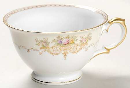 Norwich Footed Cup