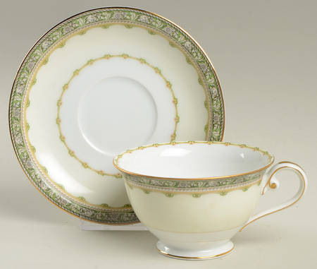 Tioga Footed Cup & Saucer Set