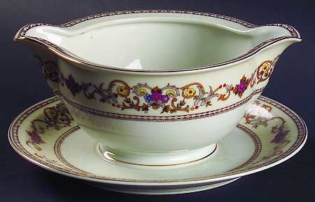 Wheeling (Japan) Gravy Boat with Attached Underplate