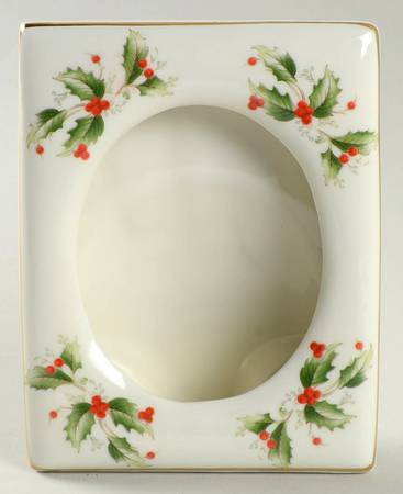Holly Frame-Holds 3 1/2" X 4 1/2"