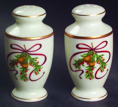 Queensberry Salt & Pepper Set