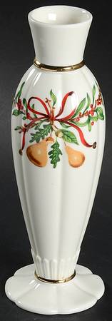 Queensberry 8" Bud Vase