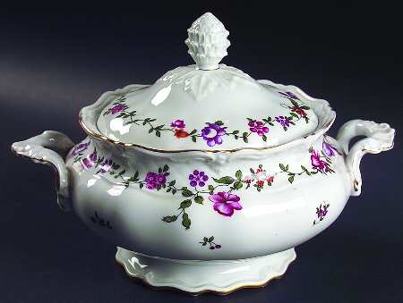 Carola Round Covered Vegetable