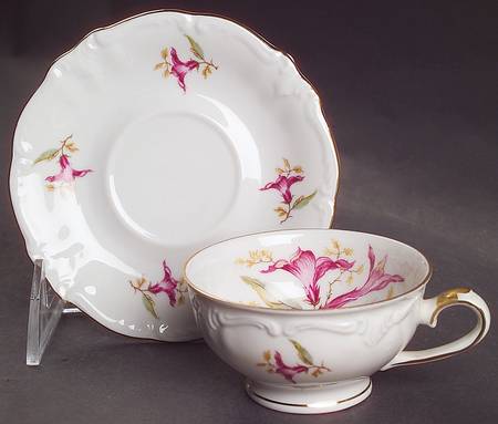 Hibiscus Footed Demitasse Cup & Saucer Set