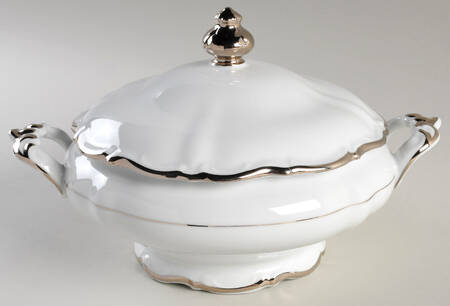 Regency Platinum Round Covered Vegetable