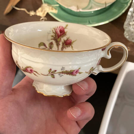 ROH3 Footed Cup