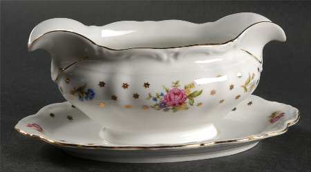 Springtime Gravy Boat with Attached Underplate