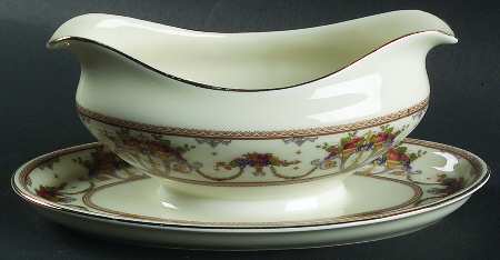 2392 Gravy Boat with Attached Underplate