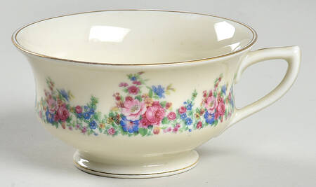 2661  Footed Cup