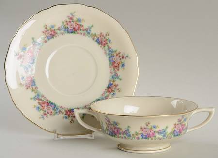 2661  Footed Cream Soup Bowl & Saucer Set