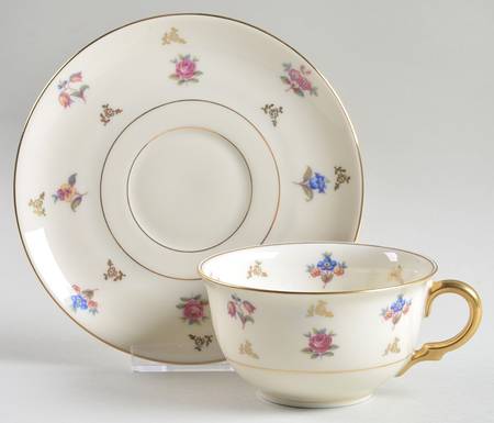 Biltmore Flat Cup & Saucer Set