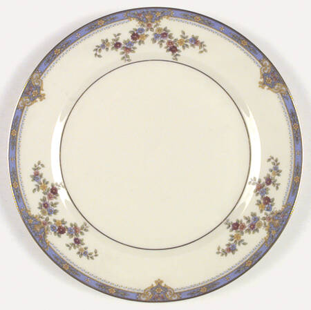 Chesly by Royal Ivory (Czech, Germany)