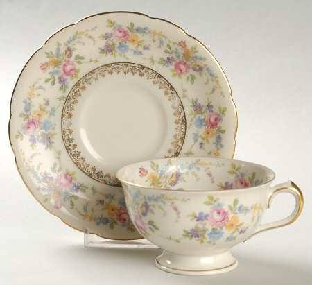 Claridge Footed Cup & Saucer Set