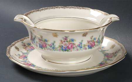 Countess Gravy Boat with Attached Underplate