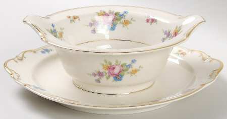 June Roses Gravy Boat with Attached Underplate