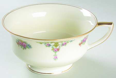 The Myrtle Footed Cup