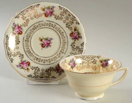 Noblesse Footed Cup & Saucer Set