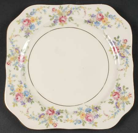 Queens Rose (Smooth, Gold Scrolls) Square Salad Plate