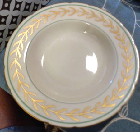 Queen Victoria Rim Soup Bowl