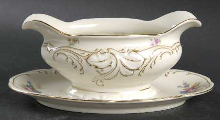 Renaissance Gravy Boat with Attached Underplate