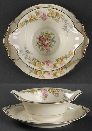 Riviera Gravy Boat with Attached Underplate