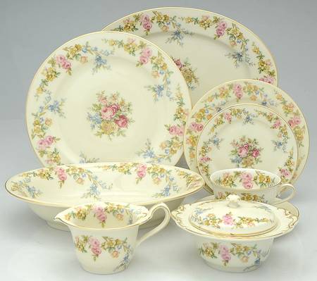 Riviera 45 Piece Estate Set