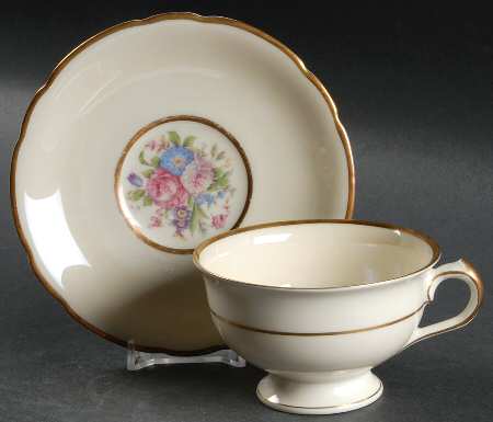 Riviera (James) Footed Cup & Saucer Set