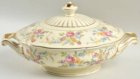 Queens Rose (Scalloped, No Gold Scrolls) Round Covered Vegetable