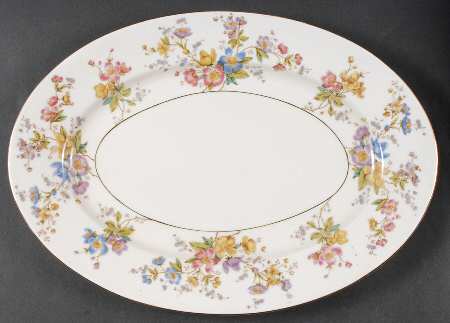 The Symphony 15" Oval Serving Platter