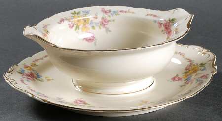 Yale Gravy Boat with Attached Underplate