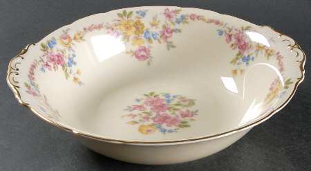 Yale 9" Round Vegetable Bowl