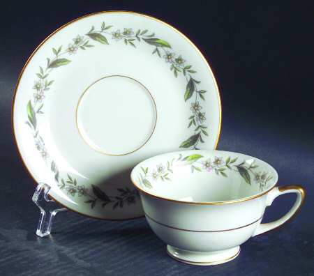 Bridal Wreath Footed Cup & Saucer Set