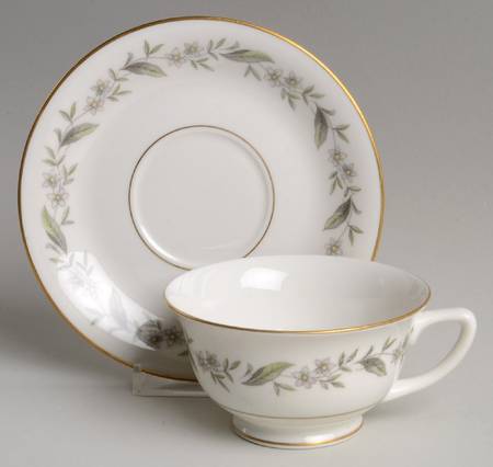 Bridal Wreath Footed Cup & Saucer Set