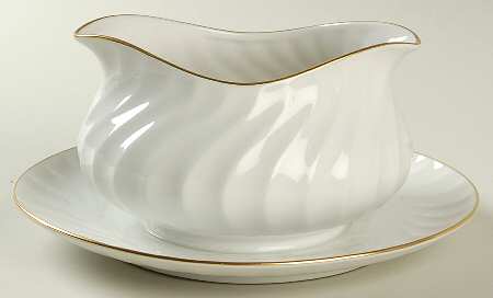 Celebrity (Gold) Gravy Boat with Attached Underplate