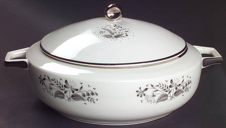 Deauville Round Covered Vegetable