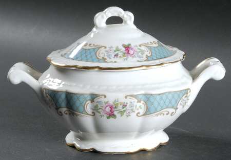 Duchess of Kent (Pearl Edge) Sugar Bowl & Lid