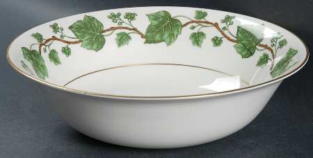 Emerald Ivy 9" Round Vegetable Bowl