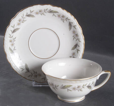 Fleur De Blanc Footed Cup & Saucer Set