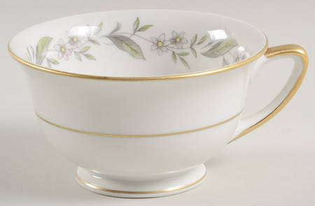 Gardenia Footed Cup